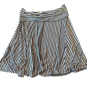 Max Studio women's vintage midi skirt with fold over waist. Size M
